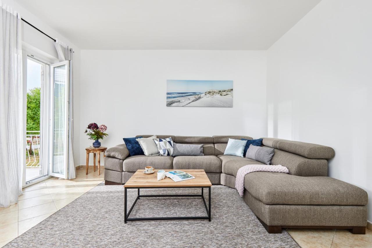 Waikiki Beach House Villa Tivat Eksteriør billede