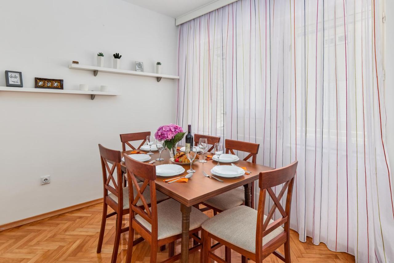 Waikiki Beach House Villa Tivat Eksteriør billede